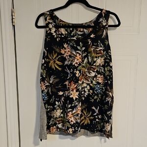 Suzy Shier Womens XL Top NWOT Sleeveless Tank Floral